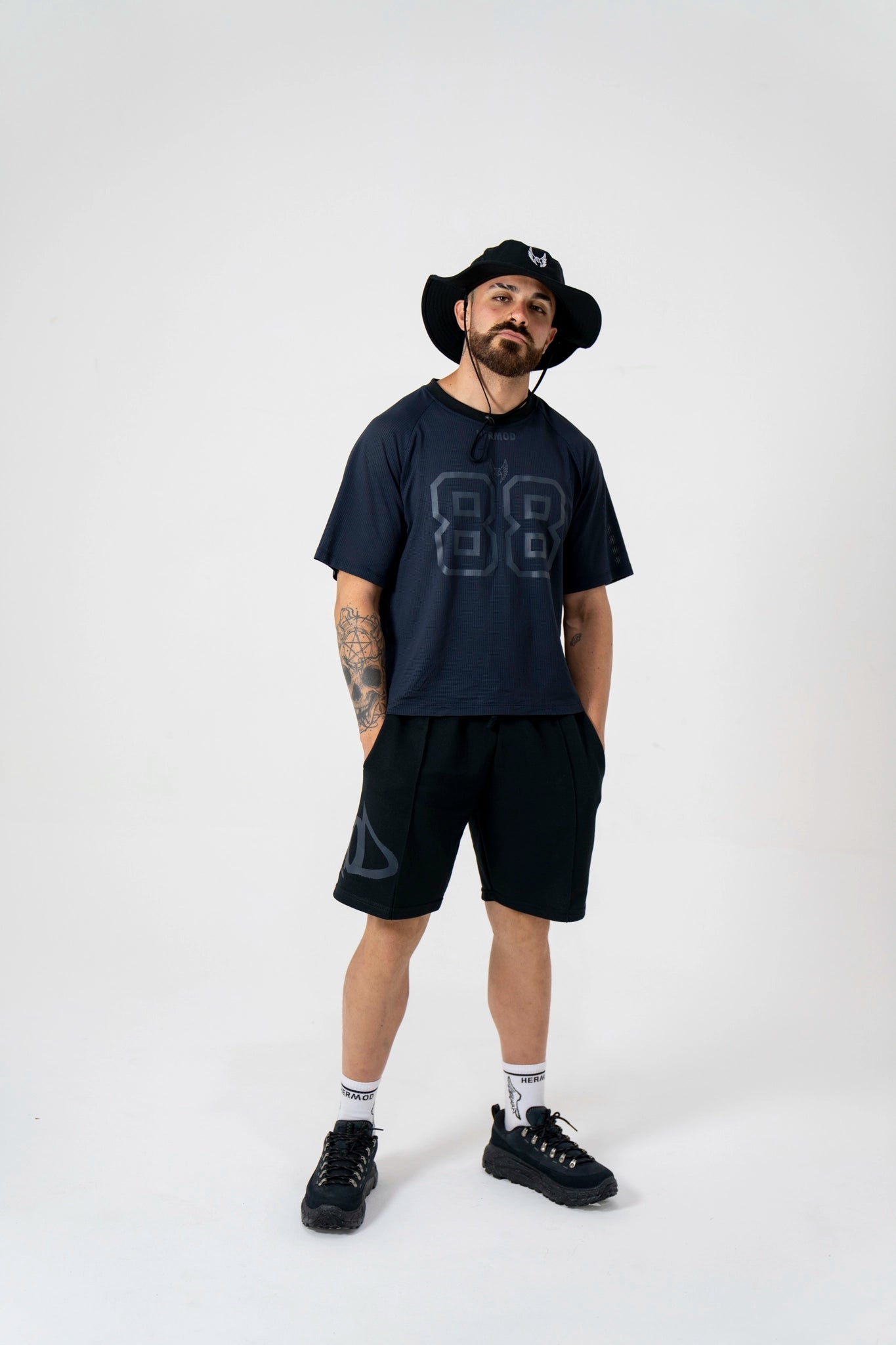Short footer black 80