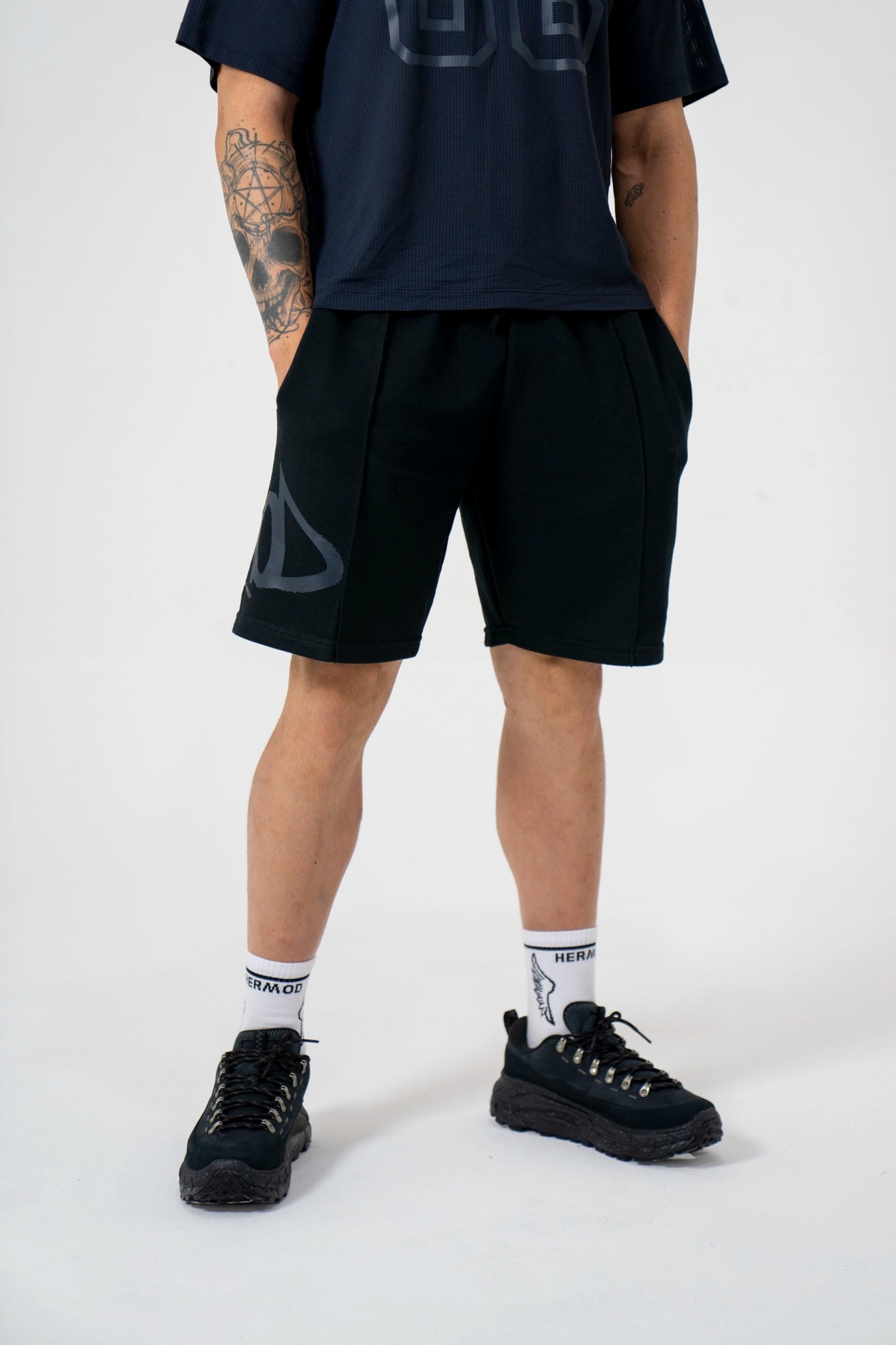 Short footer black 80